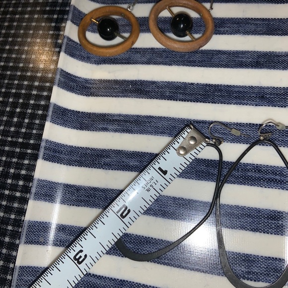 Handmade wood lightweight statement earrings - Picture 6 of 7